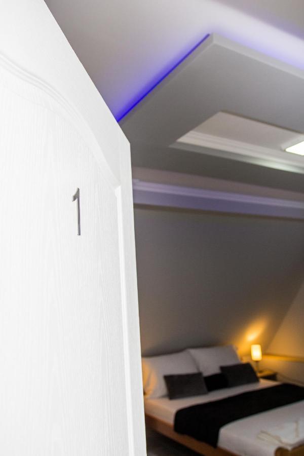 Feher Akac Guest House Palic Exterior photo