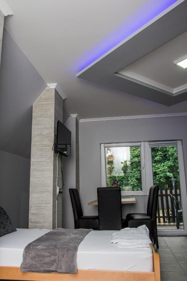 Feher Akac Guest House Palic Exterior photo