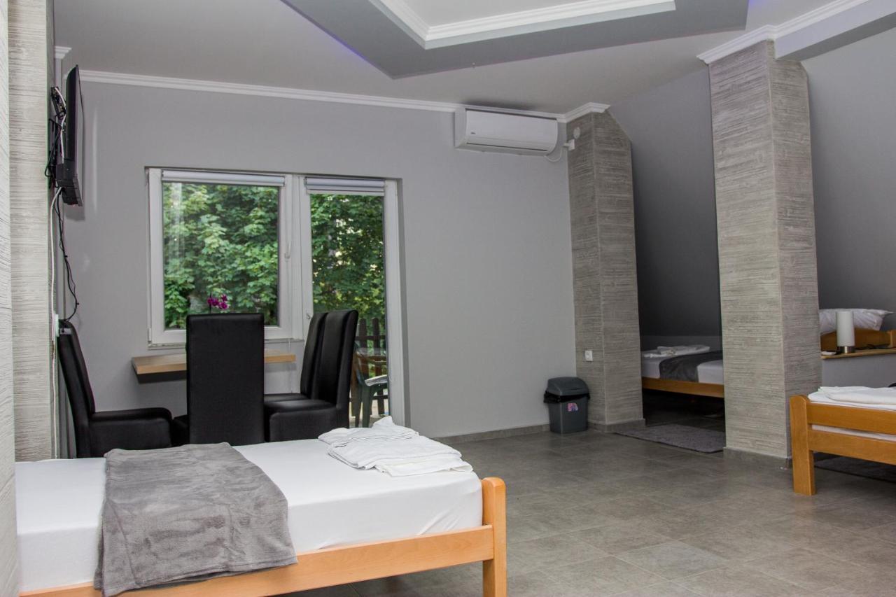Feher Akac Guest House Palic Exterior photo