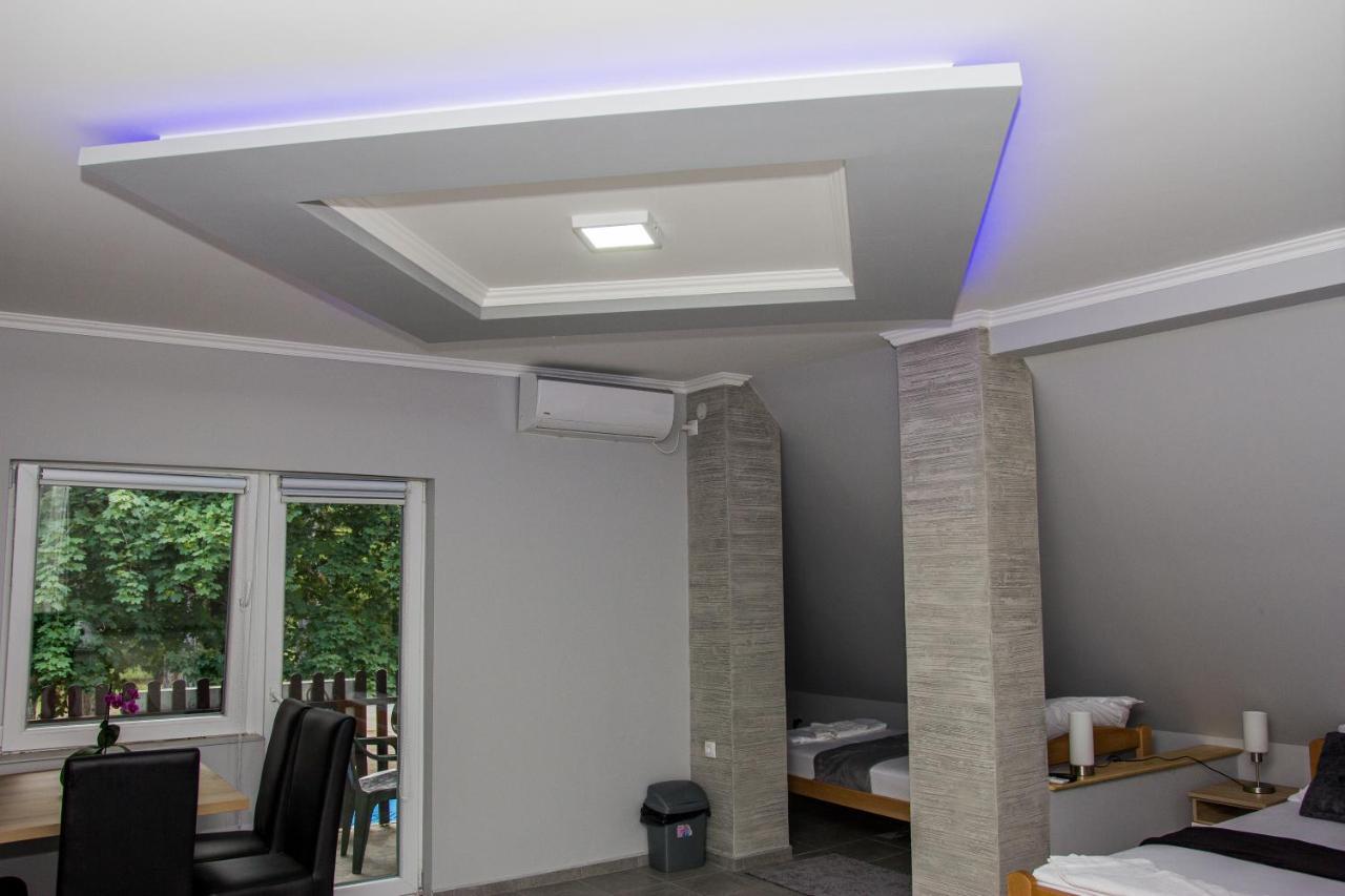 Feher Akac Guest House Palic Exterior photo