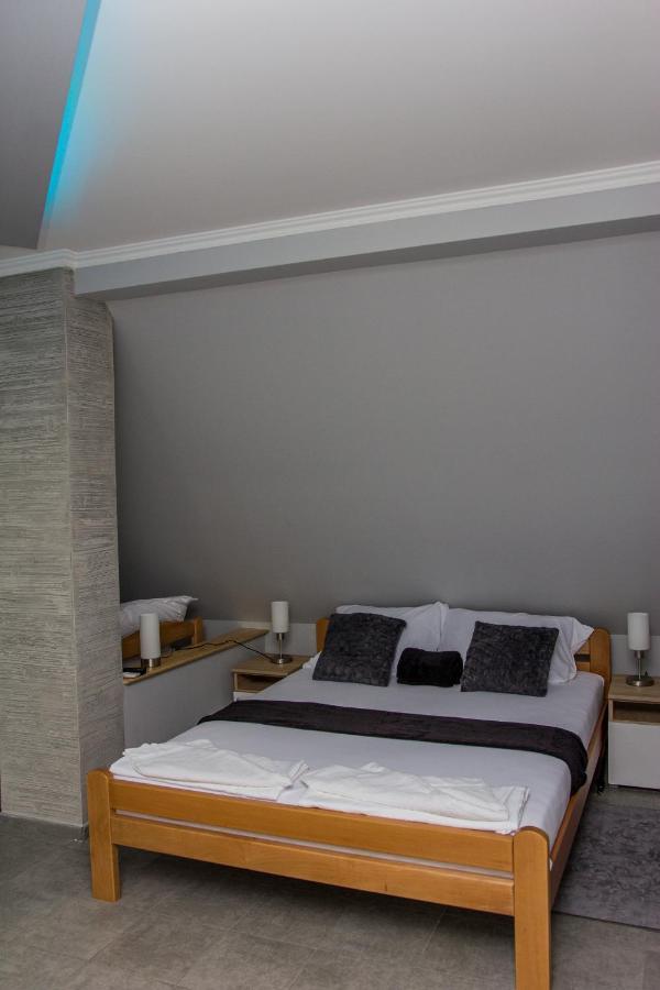 Feher Akac Guest House Palic Exterior photo