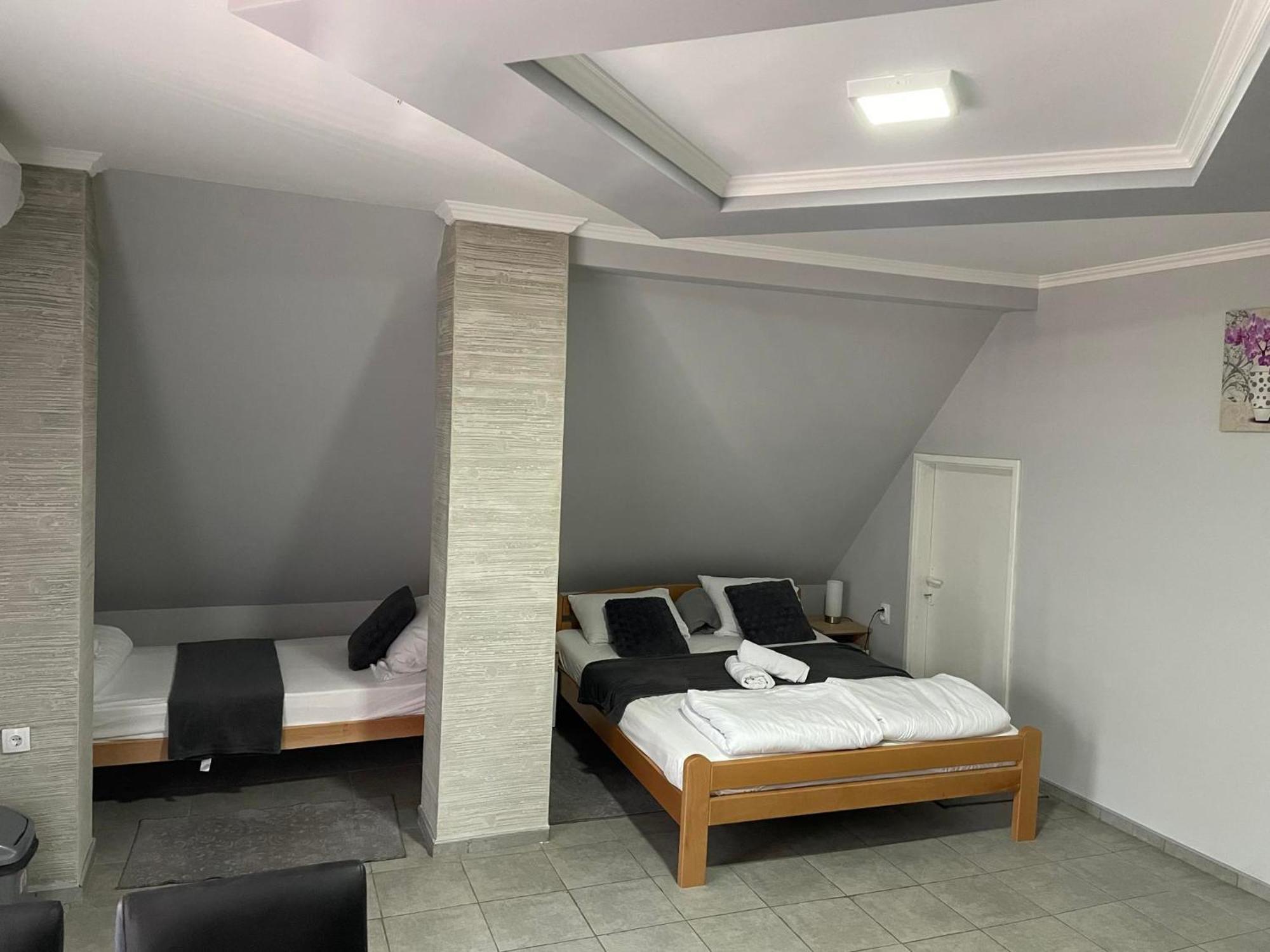 Feher Akac Guest House Palic Exterior photo