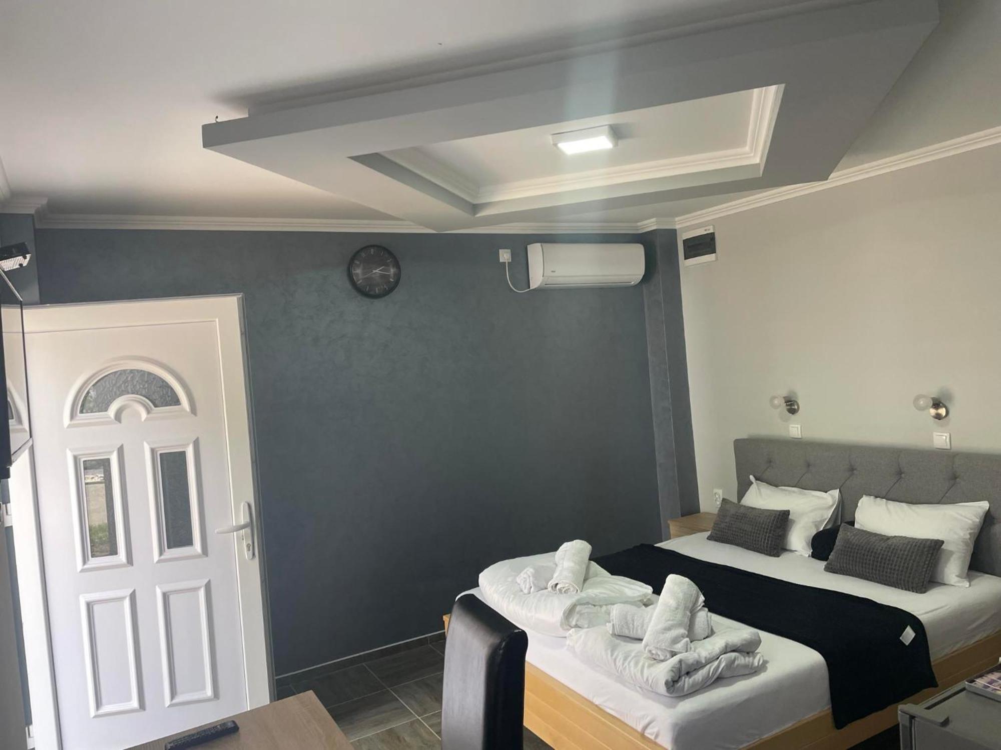 Feher Akac Guest House Palic Exterior photo